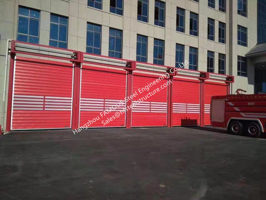 Puerta de rodadura de alta velocidad con panel aislado de aleación de aluminio para almacén logístico